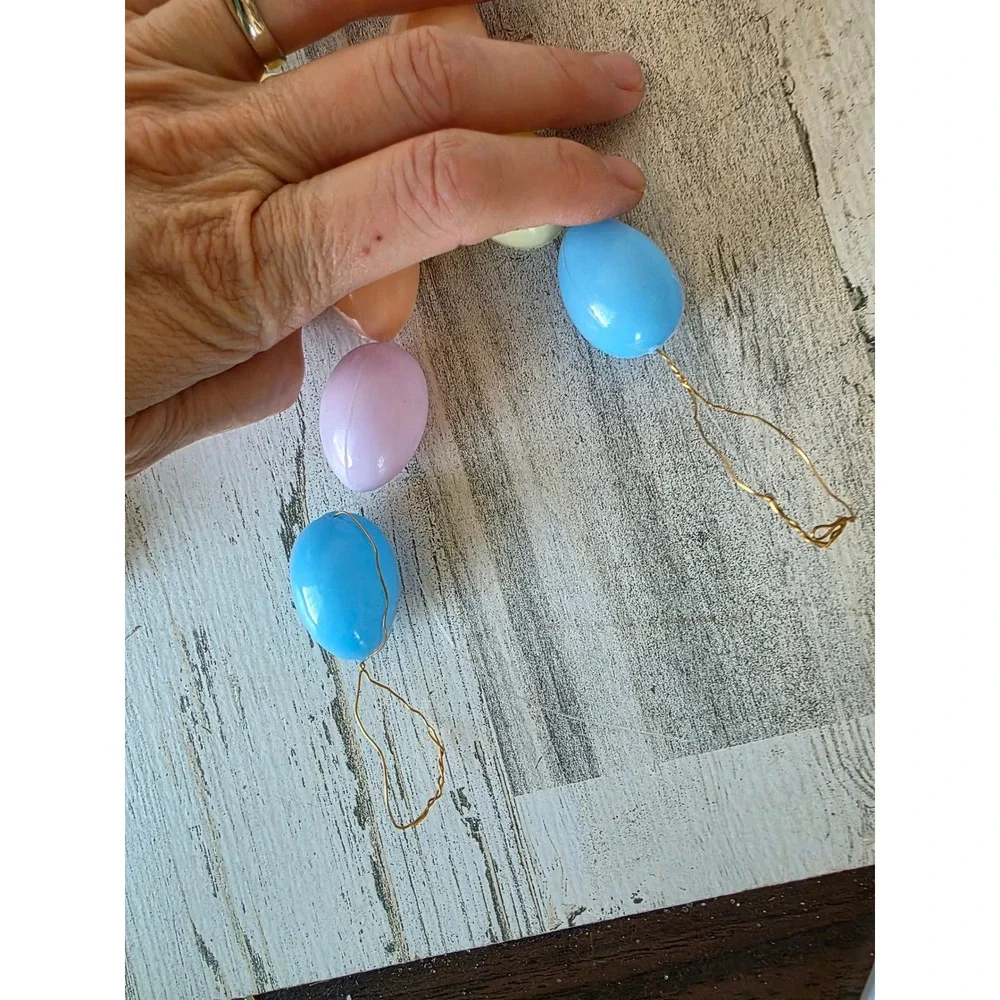 Vintage pastel blue mold egg 36